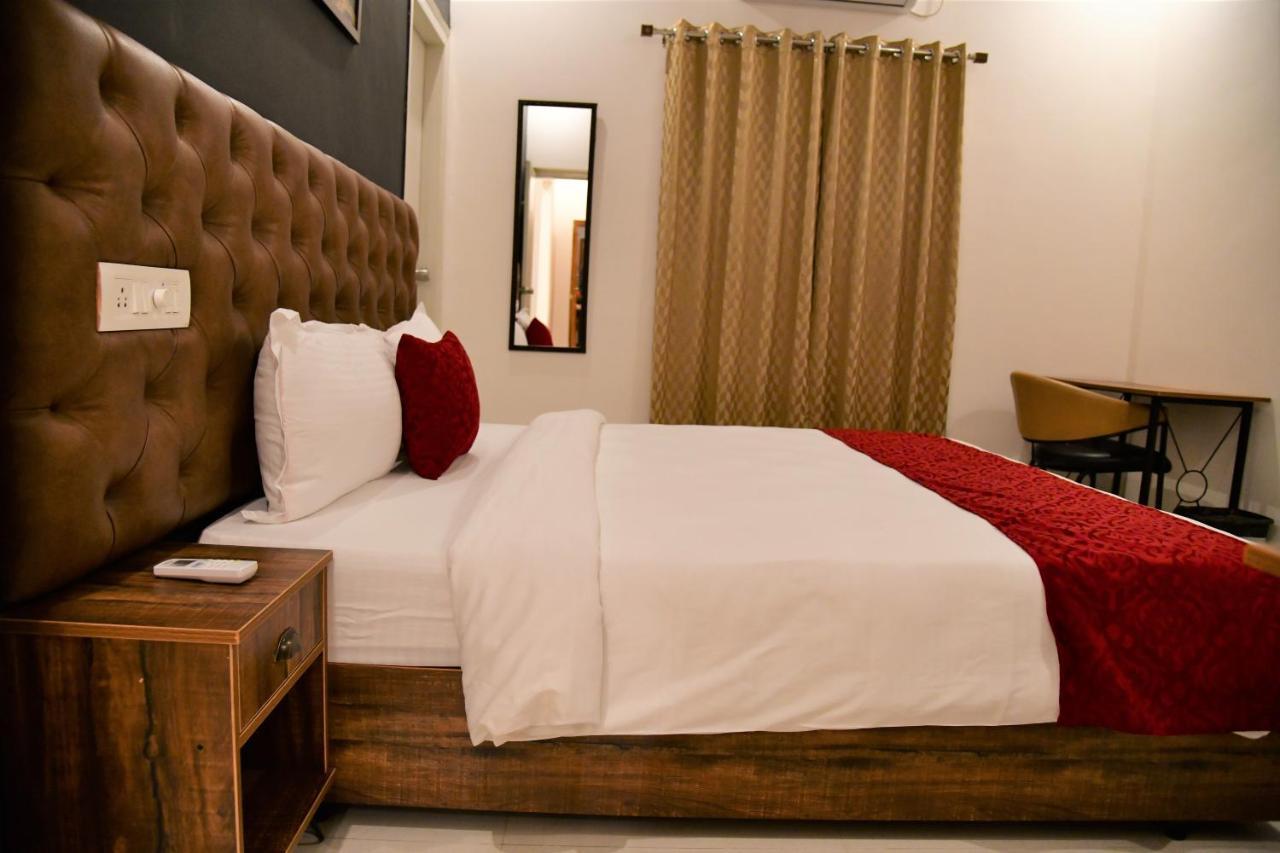 Xcel Luxury Hotel Apartments-Home Living Redefined Mysore Extérieur photo
