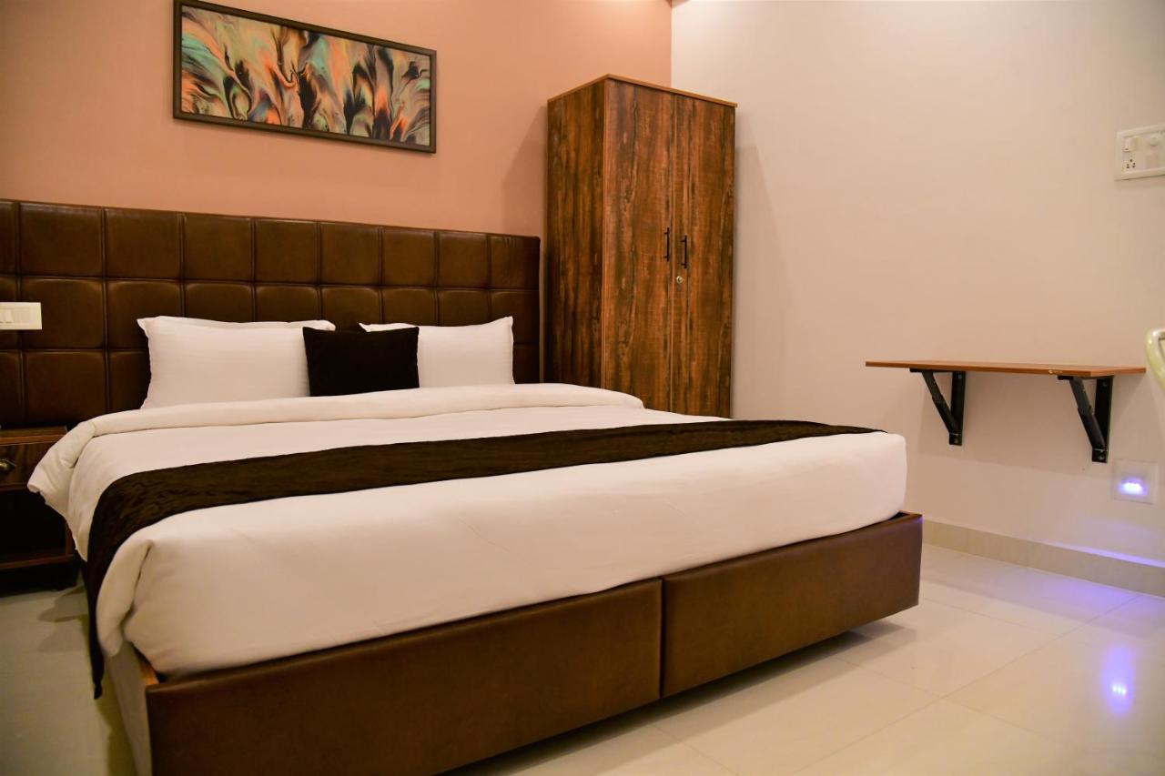Xcel Luxury Hotel Apartments-Home Living Redefined Mysore Extérieur photo